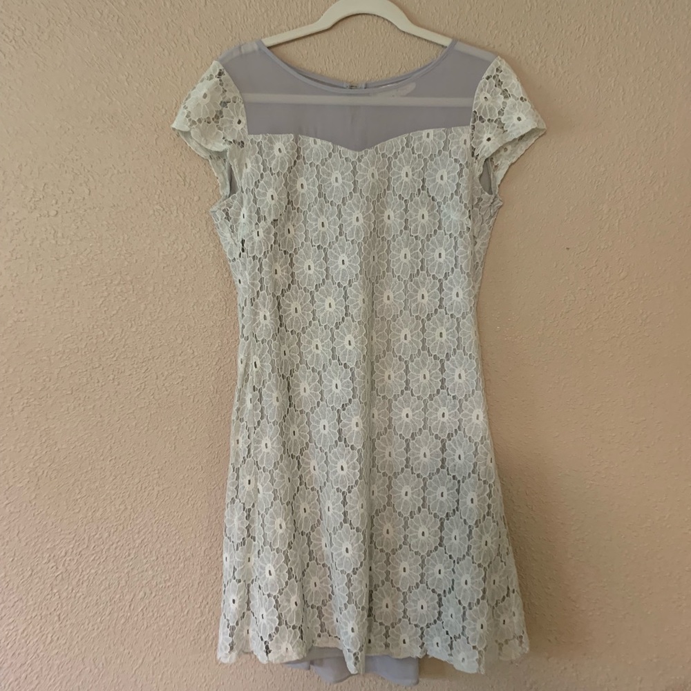 Modcloth gray lace eyelet small a’reve